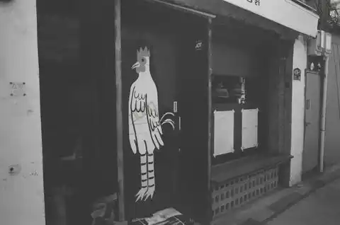 Yankee's — Kitchen Tiny
