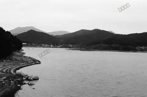 Lake Oryun — Kitchen Tiny